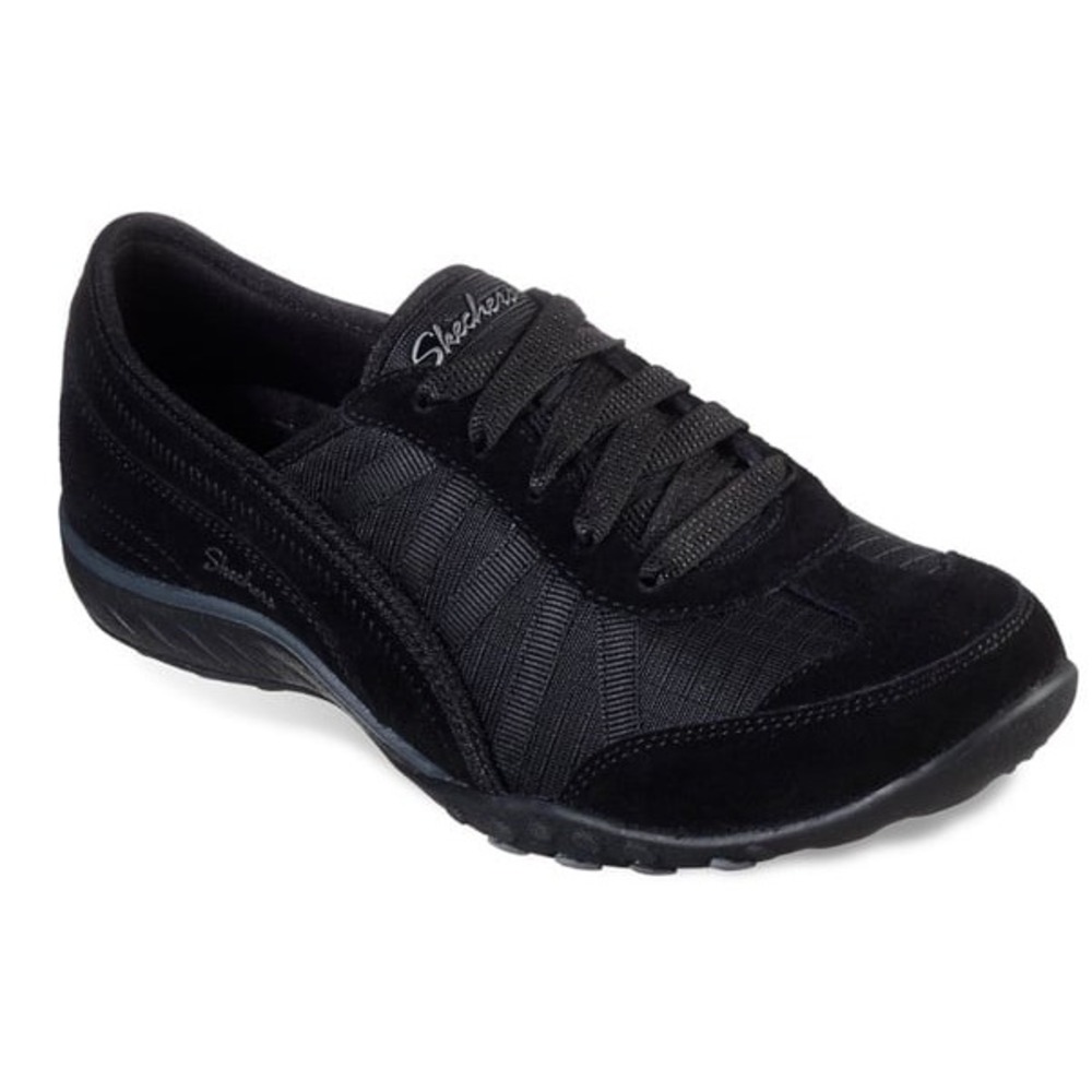 Skechers Women's Breathe Easy Relaxed Fit Weekend Wishes Sneakers, 6.5